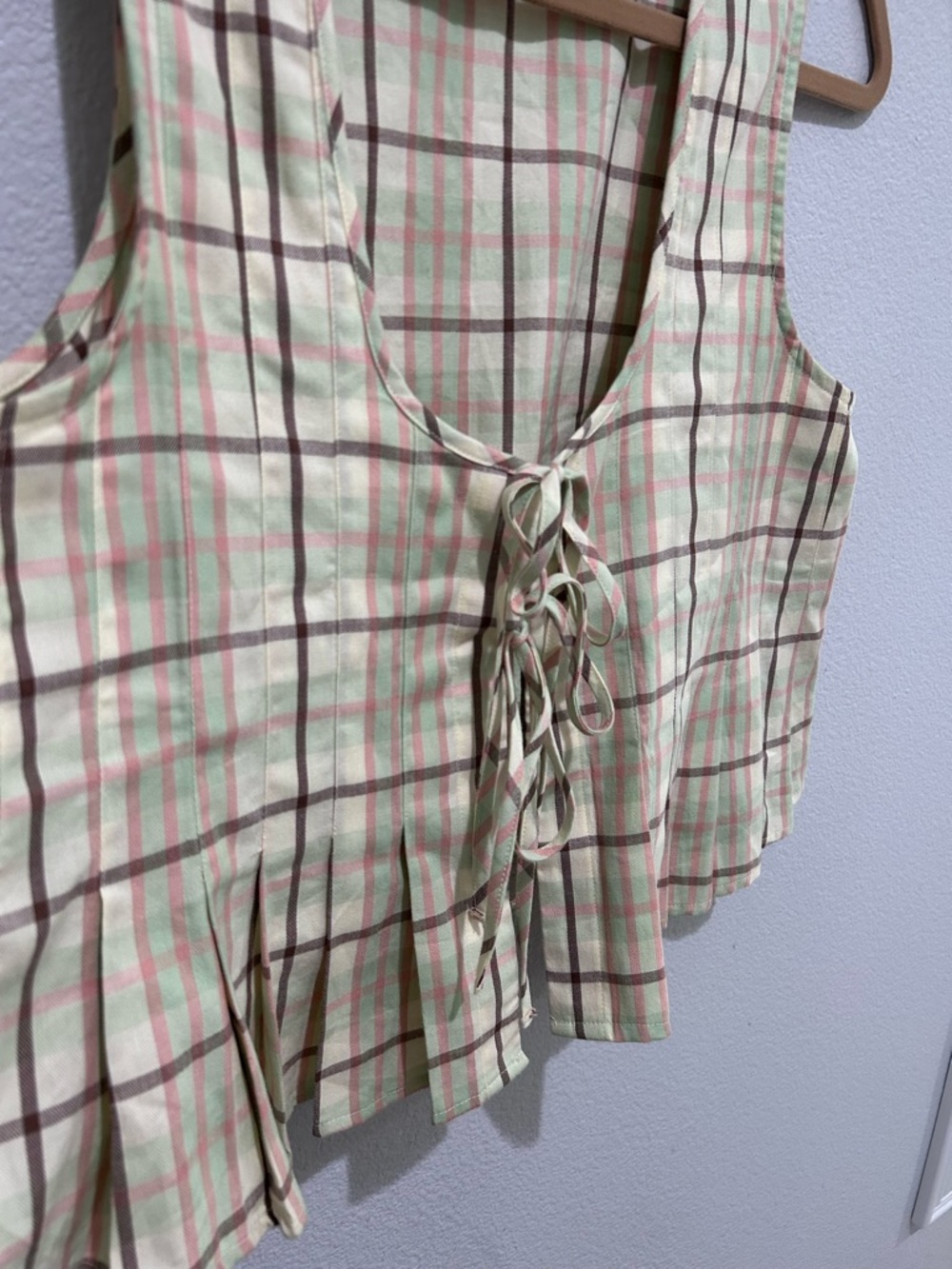Anthropologie Plaid Tie-Front Sleeveless Camisole - Beige Plaid - Picture 5 of 9